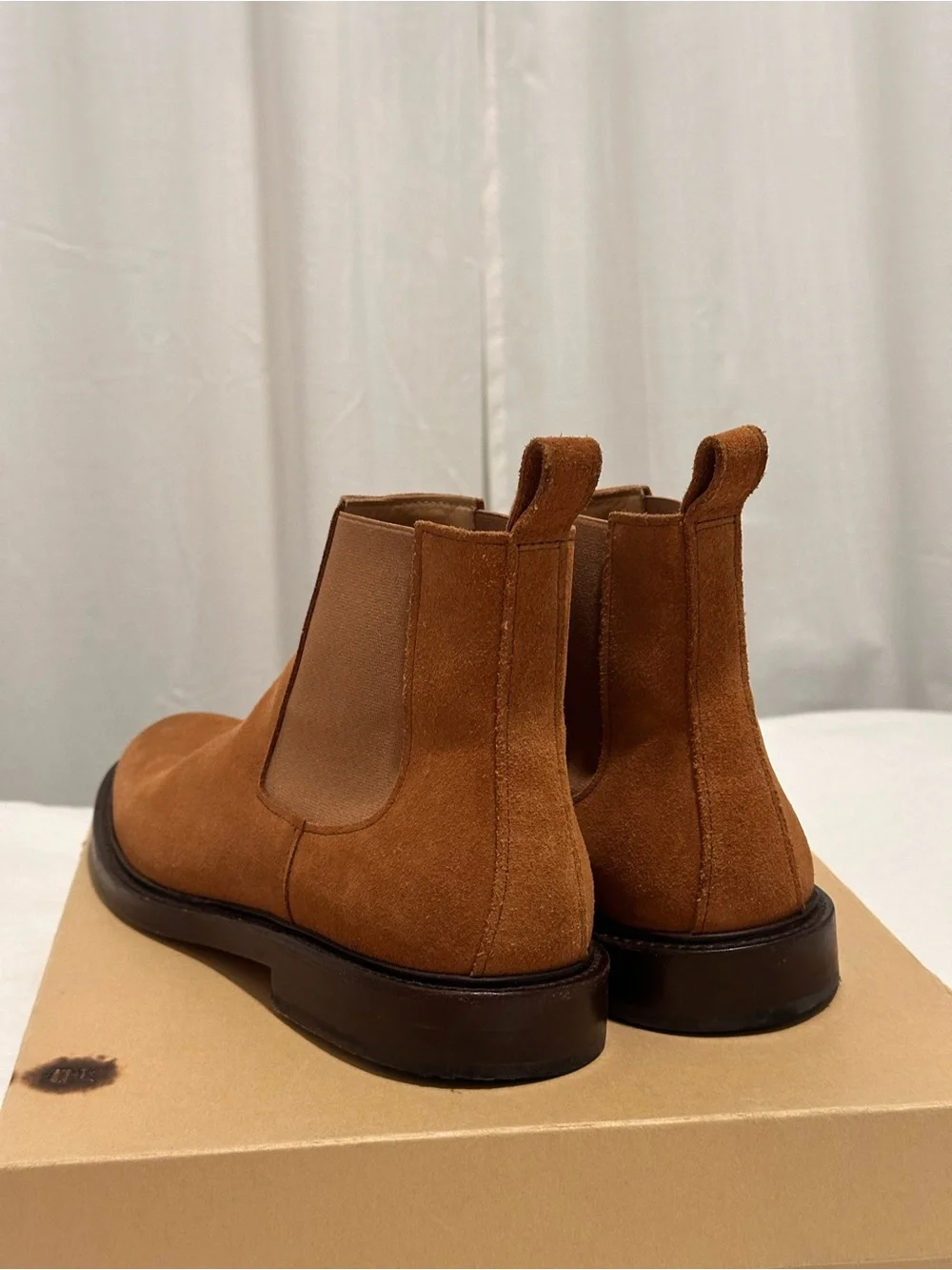 A.P.C. Men's Chukka Boots in Tan Suede